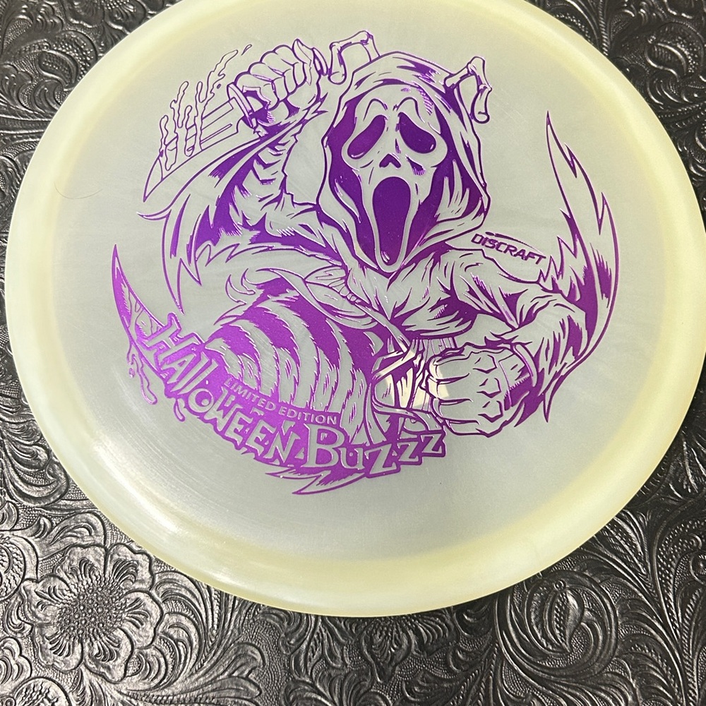 New 2021 Discraft Halloween Glo Buzzz Disc Golf Disc